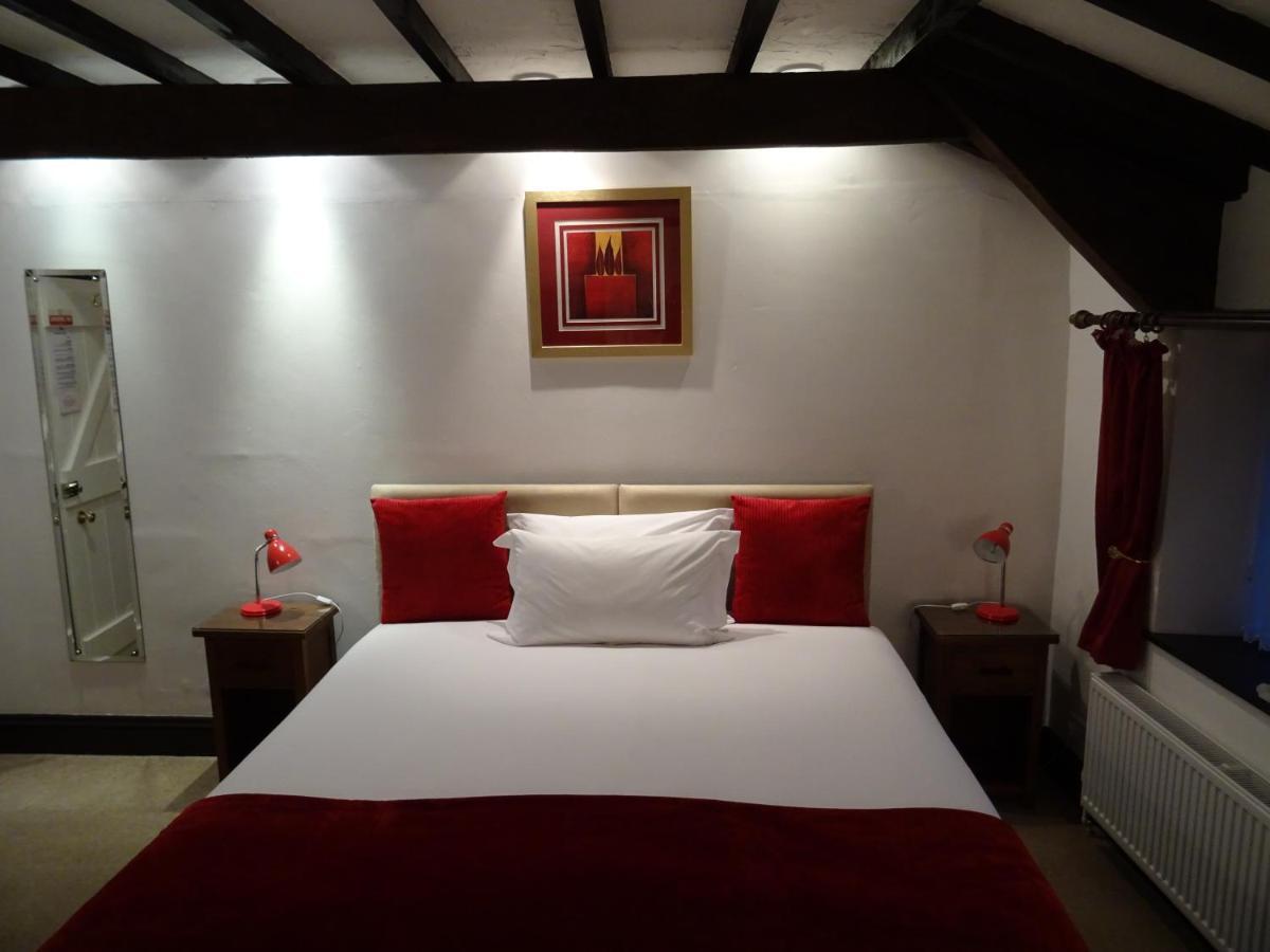 Quiet Woman House Bed & Breakfast Halstock Bagian luar foto