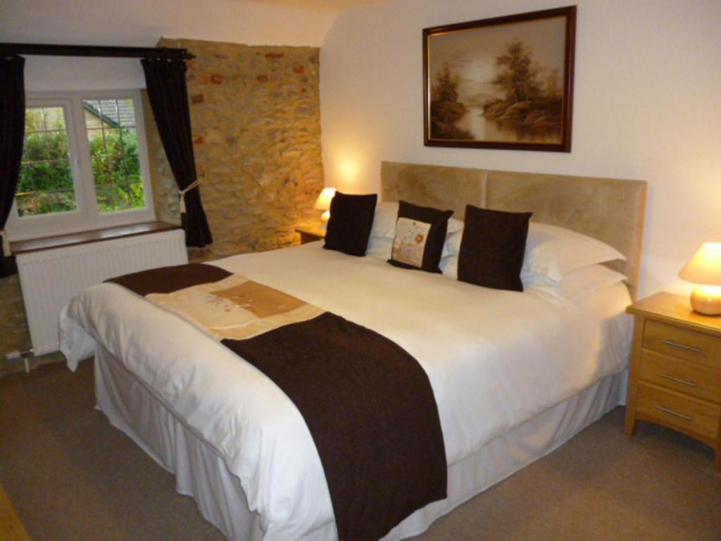 Quiet Woman House Bed & Breakfast Halstock Ruang foto